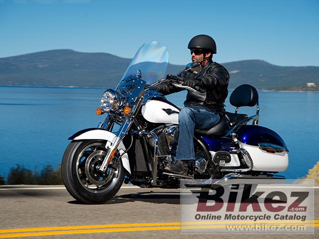 Big Kawasaki vulcan 1700 nomad picture and wallpaper from Bikez.com